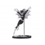 Статуя Бэтгёрл (Batgirl) DC Comics Batman Black & White