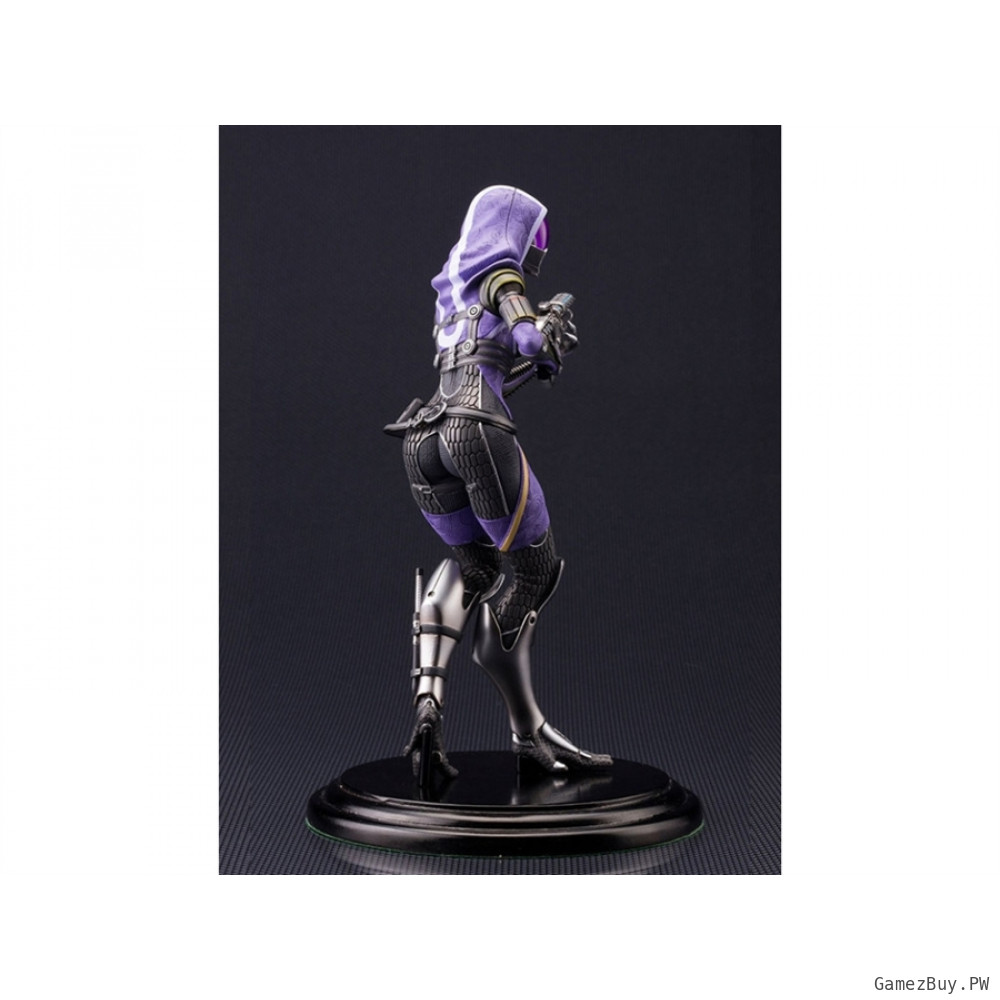 Статуя из игры Mass Effect - Тали'Зора (Tali'zorah)